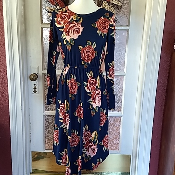 Reborn J Dresses & Skirts - Dark Teal Floral Pocket Midi Dress